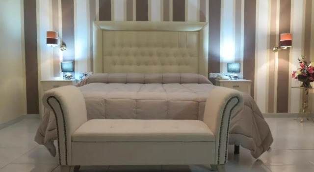 Полулюкс Hotel Restaurante Boabdil