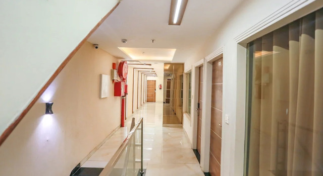 Fabhotel Kings Inn, Varaa Hotelli Hotellit Chandigarh Region aamiaisella, Aamiainen