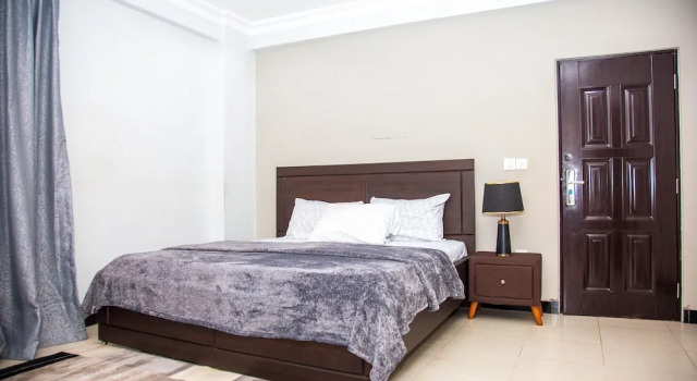 Апартаменты Executive Earls Court Spintex Apartment
