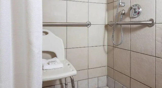Четырёхместный номер Standard Fairfield Inn & Suites by Marriott Anchorage Midtown