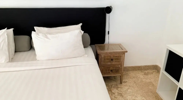 Tropical Oasis 2 BR Villa Near Beach