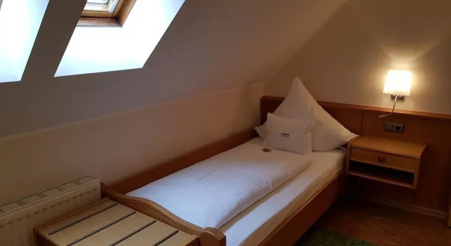 Weinhotel Restaurant Klostermühle, Забронировать Отель Окфен Trier-Saarburg