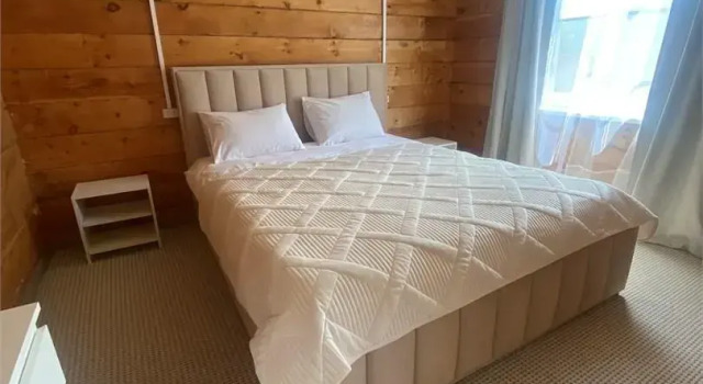 Номер Superior Малина