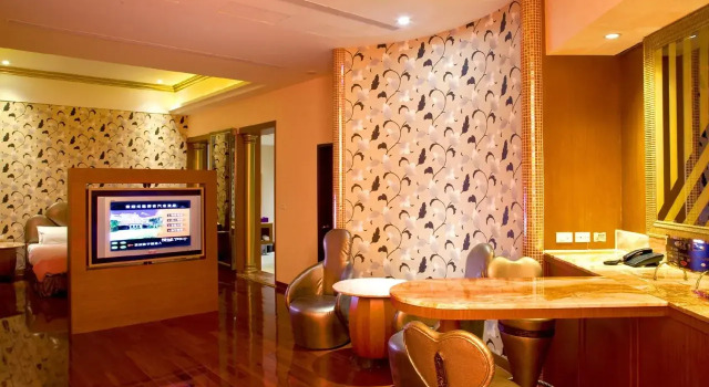 Royal Group Motel Ming Chen Branch, Забронировать Мотель Отели Гаосюн 3 звезды, рядом с Ночной рынок Руйфэн, 3*