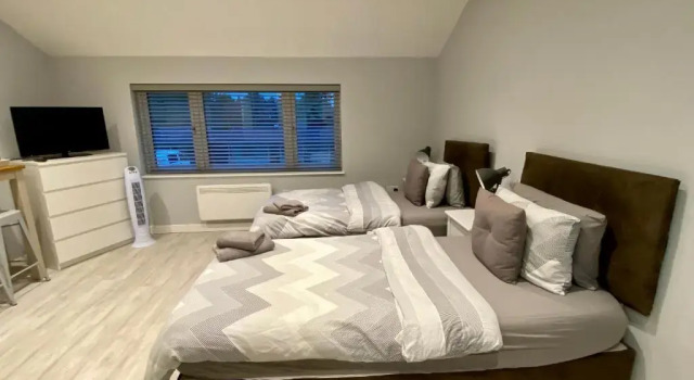 Southernwood - Garden Lodge 14, Забронировать Отель Отели в центре Дидкот, в центре