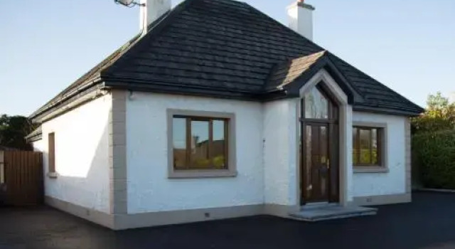 Lynch's Townhouse, Book Hotel Tullamore Offaly