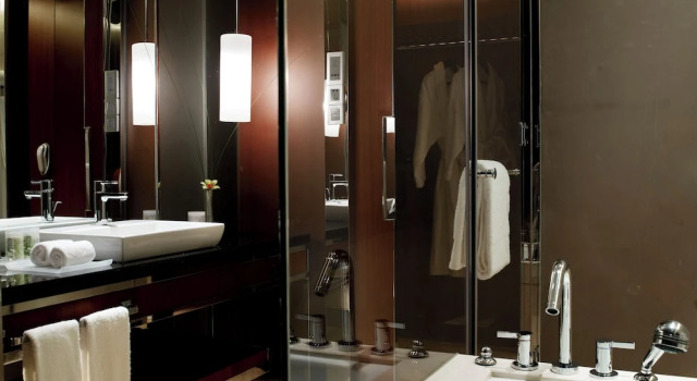 Четырёхместный номер Standard с видом на город The Westin Tianjin