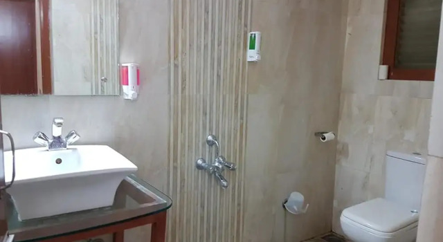 Двухместный номер Deluxe Hotel Sunset Inn Mount Abu with Swimming Pool