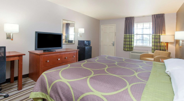 Super 8 by Wyndham Monroe West, Varaa Mini-hotelli Monroe Louisiana