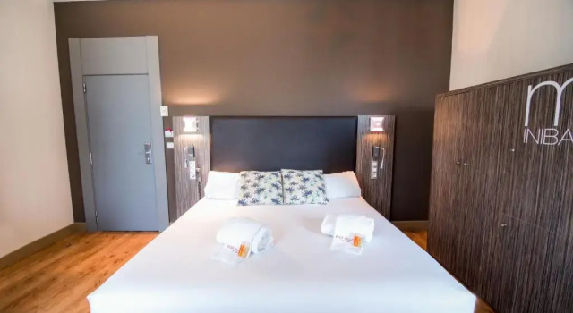 Четырёхместный номер Standard Petit Palace Santa Cruz