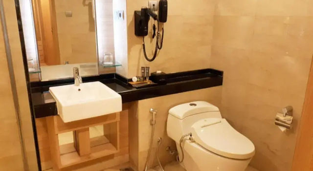 Superior Twin room Novotel Surabaya Hotel & Suites