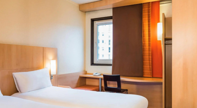 Трёхместный номер Standard ibis Paris Pont de Suresnes Longchamp