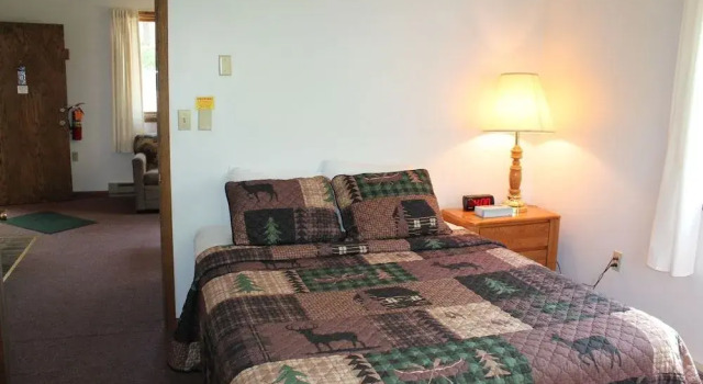 Keweenaw Mountain Lodge, Varaa Hotelli Copper Harbor Michigan