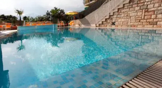 Residence Le Palme appartamenti, Prenota Hotel Hotel a Veneto con piscina, Piscina