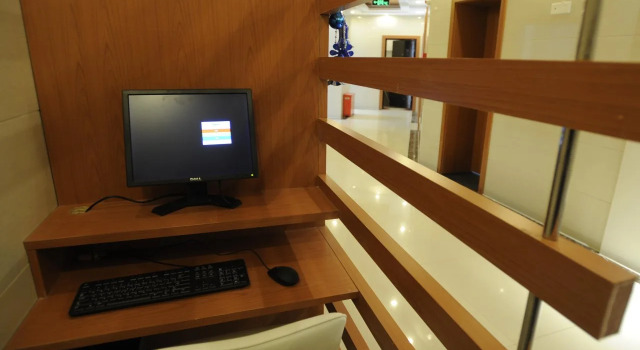 Wuhan Shuianmeiju Hotel, Book Hotel Hoteller i Wuhan med parkering, Parkering