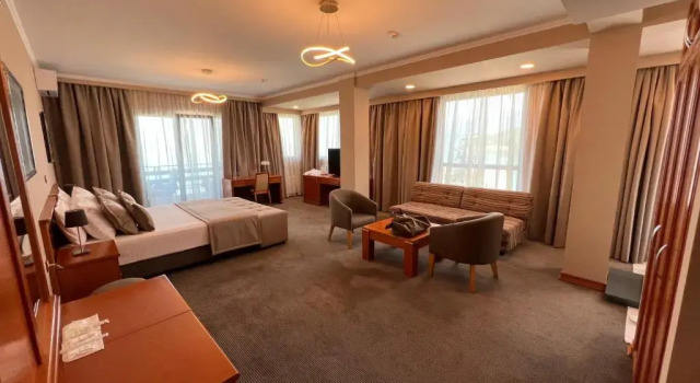Люкс Hotel Millennium