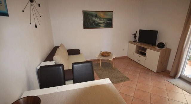 Апартаменты c 1 комнатой с видом на сад Cosy Apartment 5min to Beach Mirela Borik