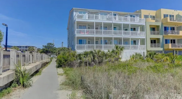 Seaside Villa 102 on Folly Beach, Забронировать Вилла Коттеджи Южной Каролины, Коттедж