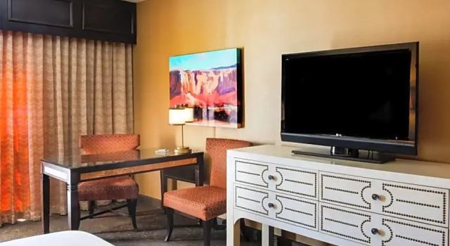 Номер Deluxe Hilton Santa Fe Historic Plaza