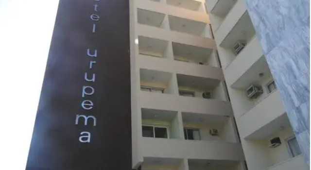 Кровать в общем номере Hotel Urupema
