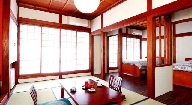 富山県 よしのや旅館, Забронировать Гостевой дом Отели Нанто с парковкой, Парковка