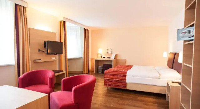 Полулюкс Hotel Coop Tagungszentrum & Hotelpark im Grünen