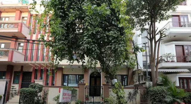 Soni Villa, Забронировать Отель Гургаон Gurgaon Region, рядом с Sikanderpur Rapid Metro