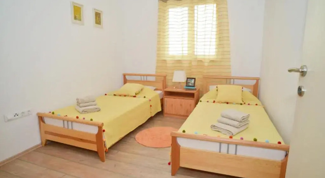 Apartment Yellow House, Rezerwuj Apartament Pag 