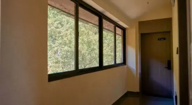 Lugu Lake · Clouds Lakeside Luxury Vacation Homestay, Prenota Hotel Hotel a Lijiang con parcheggio, Parcheggio
