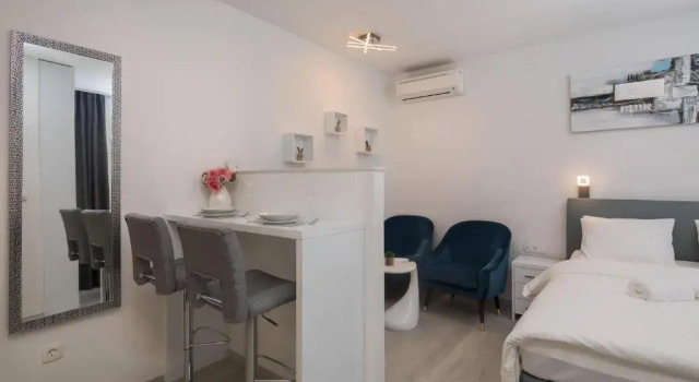 Студия Luxury Studios & Rooms Seven