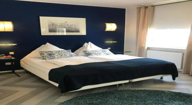 Bensons Hotel