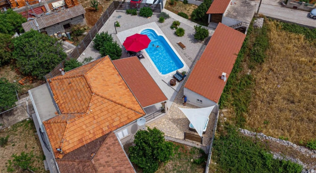Awesome Home in Vela Luka With Outdoor Swimming Pool, Wifi and Outdoor Swimming Pool, Prenota Hotel Hotel a Croatian Islands con piscina, Piscina