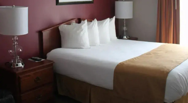 Двухместная студия GrandStay Hotel & Suites Ames