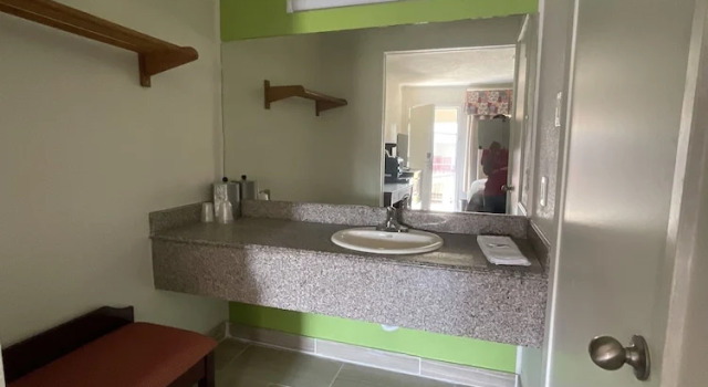 Номер Standard Executive Inn & Suites
