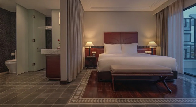 Двухместный номер Deluxe с видом на сад Azerai La Residence, Hue
