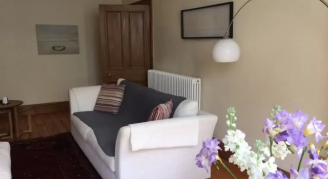 South Edinburgh 3 Bedroom Apartment With Garden
