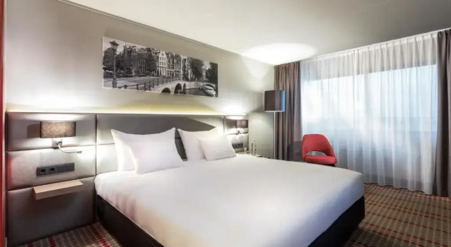 Двухместный номер Deluxe Ramada by Wyndham Amsterdam Airport Schiphol