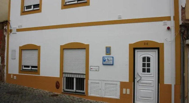 LC's Guesthouse, Rezervovat Hotel Hotely v Lagos s parkováním, Parkování