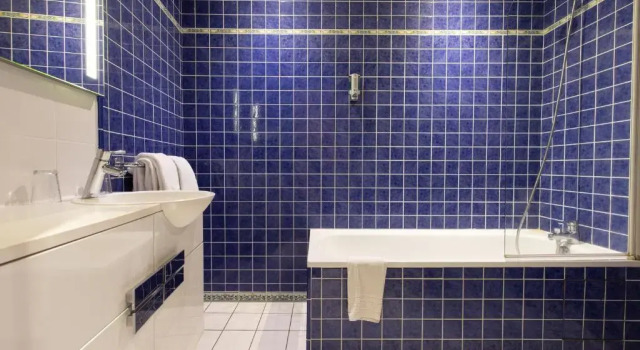 Номер Comfort Hotel Le Renoir