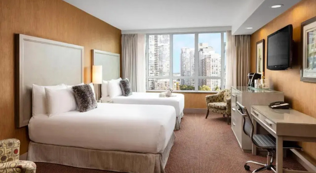 Четырёхместный номер Standard The Parker Hotel and Rooftop