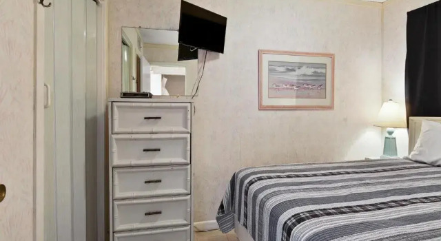Beach & Tennis Admirals Row 105, Ocean Front, 1 Bedroom, 2 Pools, Tennis