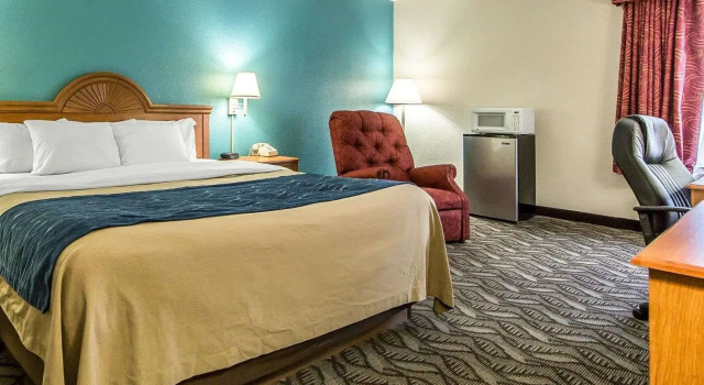 Двухместный номер Standard Quality Inn & Suites Circleville