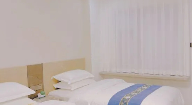 Люкс Xiaochen Bieyuan Homestay (Yining Sichuan Road Branch)