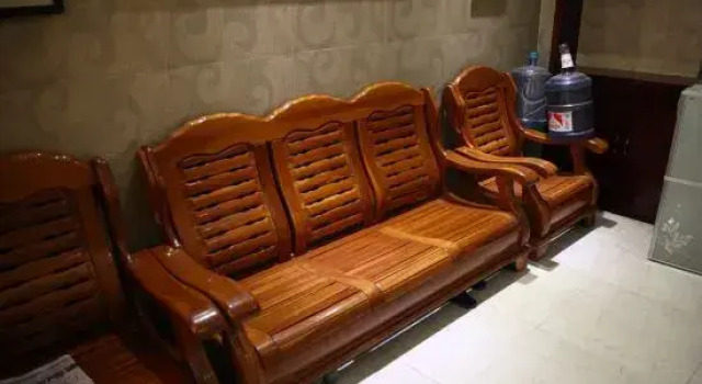 Liuzhou Junxiang Inn (Kanghua Branch), Prenota Hotel Liuzhou Guangxi