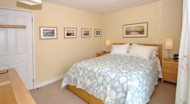 6 Avocet Quay, Emsworth, Забронировать Отель Отели Исторического графства Суссекса с парковкой, Парковка
