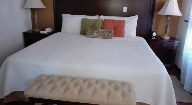 Двухместный номер Business с балконом President House Hotel - Hostel