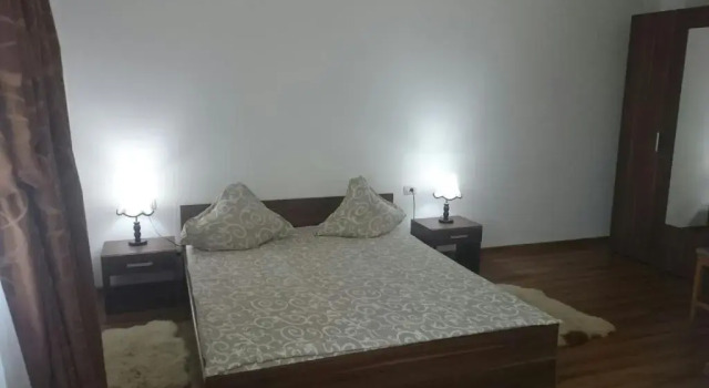 Casa din Salcami, Rezerwuj Hotel Baia de Fier 