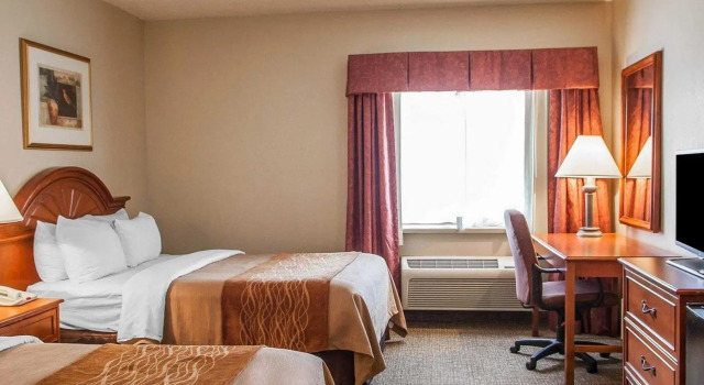 Четырёхместный люкс c 1 комнатой Comfort Inn Festus-St Louis South