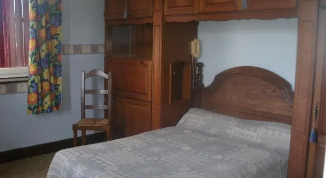 Hôtel des Vallées, Book Hotel Labroquere 