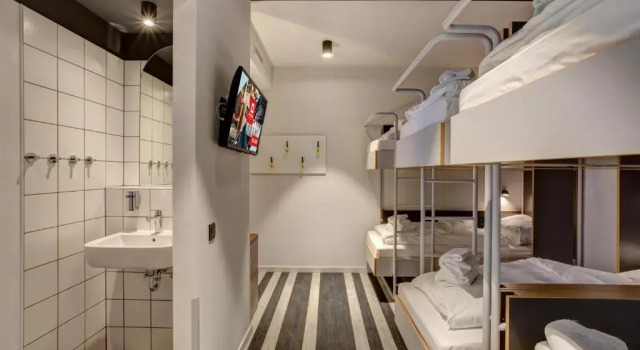 Семейный номер Standard MEININGER Hotel Bruxelles Gare du Midi